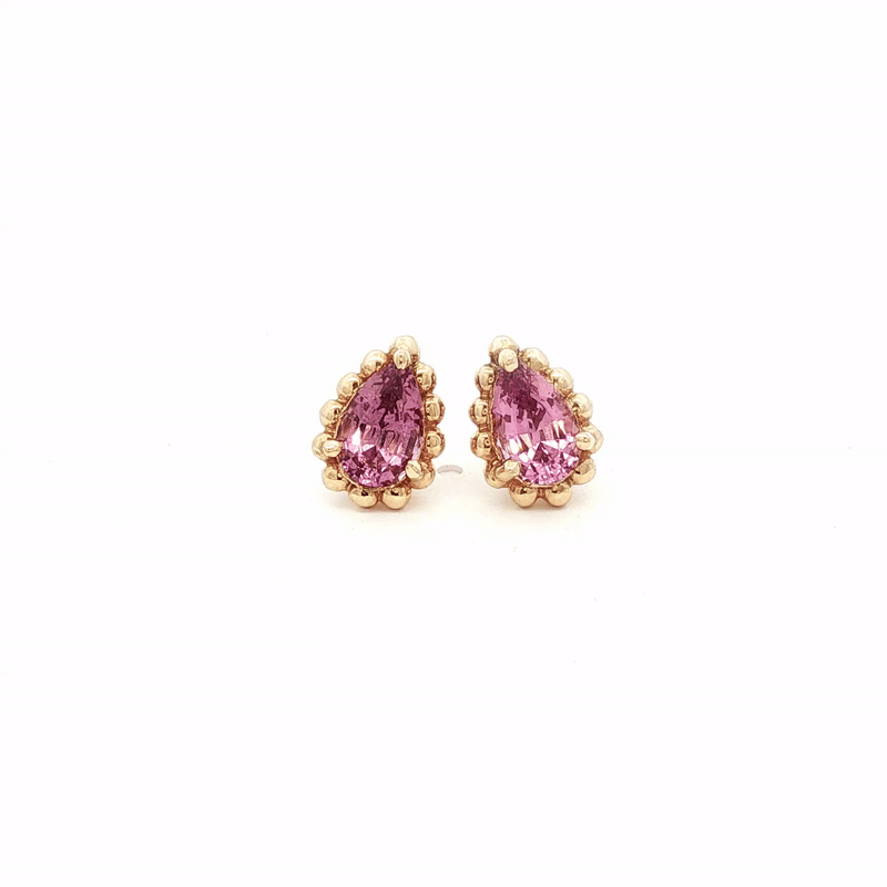 Aretes Elysa Oro Amarillo 14K con Granates Malaya.