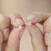 Studs Emma XG Oro Blanco 18K con Diamantes.