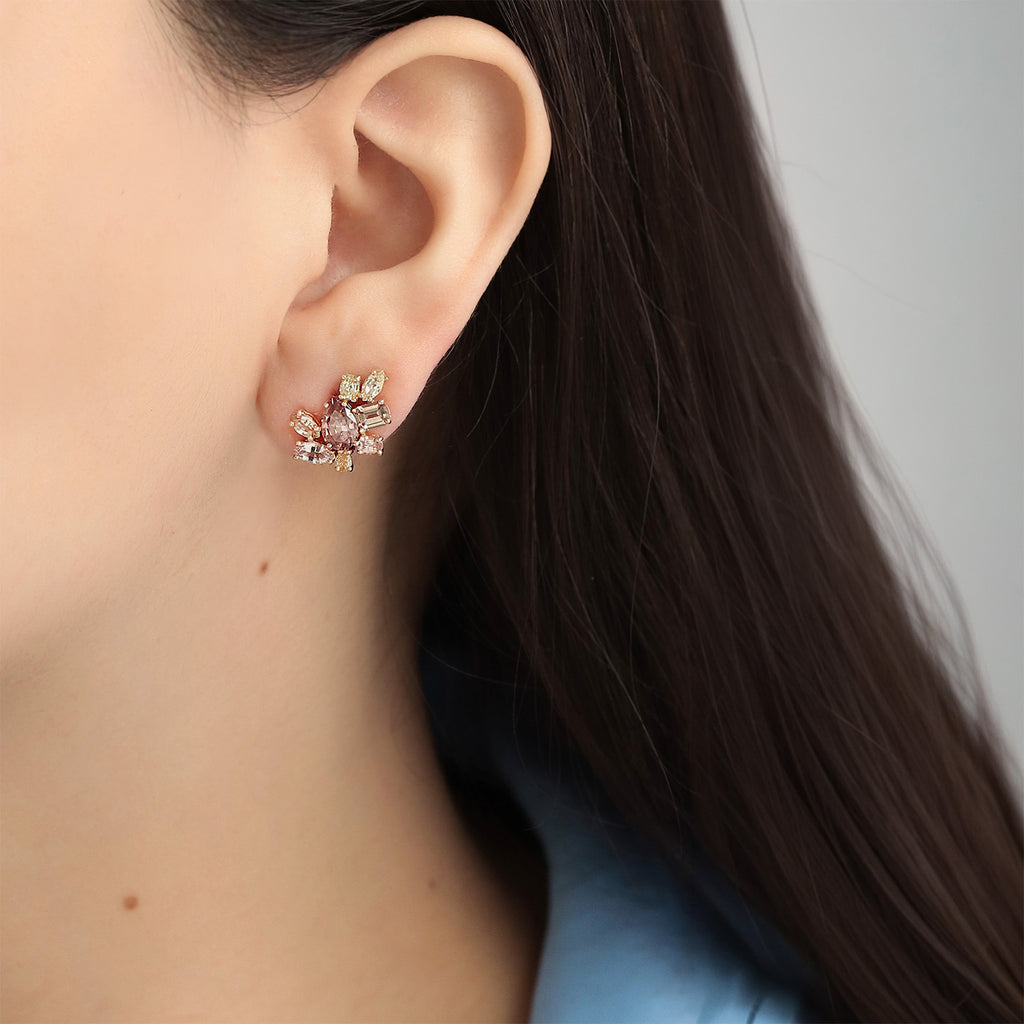 Aretes Galaxy Peach Oro Amarillo 14K con Zircones, Zafiros y Diamantes.
