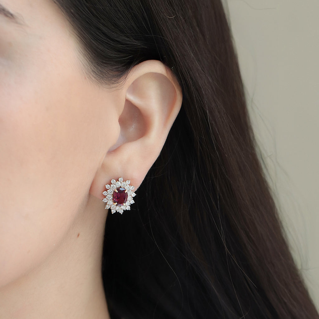 Aretes Imperio Maxi XL Oro Amarillo 14K con Granates y Diamantes.