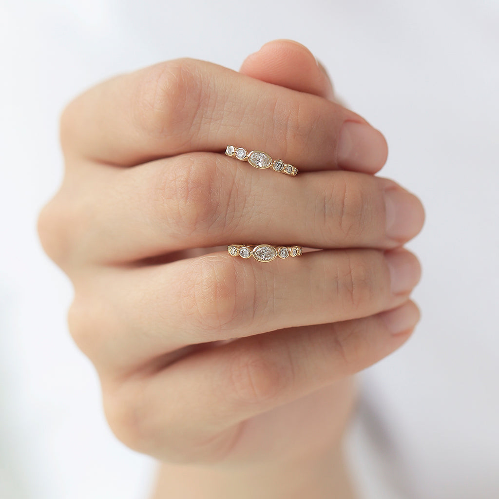Arracadas Apolo Oro 14K con Diamante Central Oval.