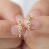 Arracadas Apolo Oro 14K con Diamante Central Oval.