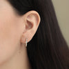 Arracadas Apolo Oro 14K con Diamante Central Oval.