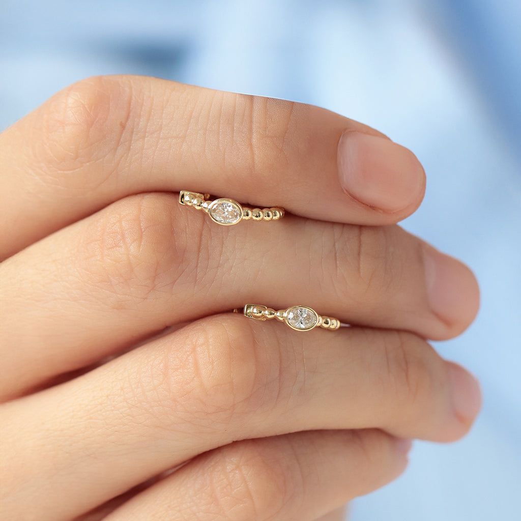 Arracadas Astra Oro Amarillo 14K con Diamantes.
