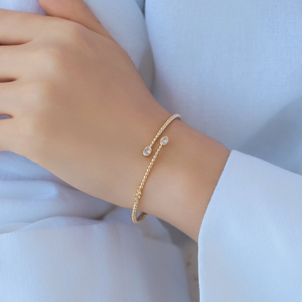 Brazalete Astra Oro Amarillo 14K con Diamantes.