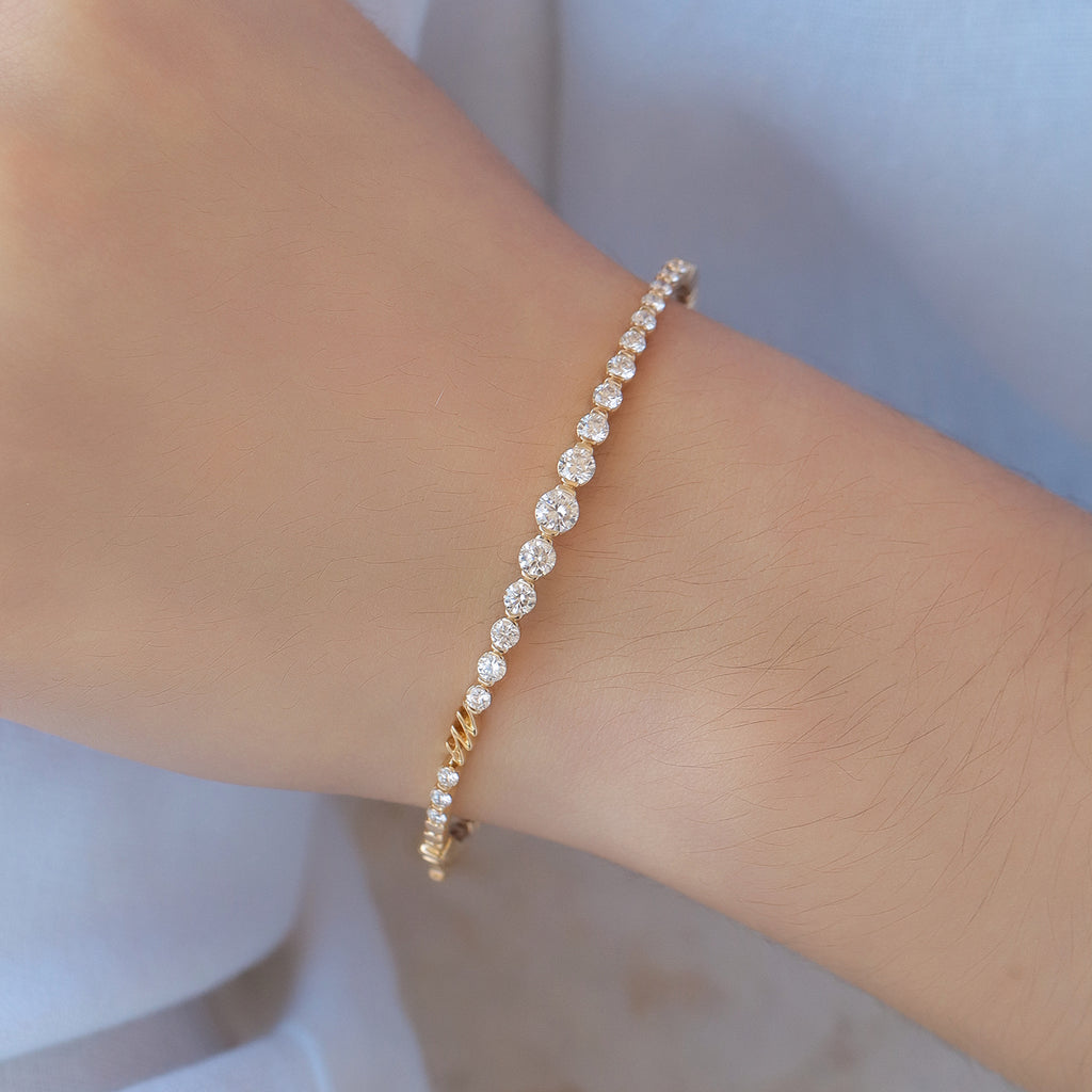 Brazalete Florencia Oro Amarillo 14K con Diamantes.