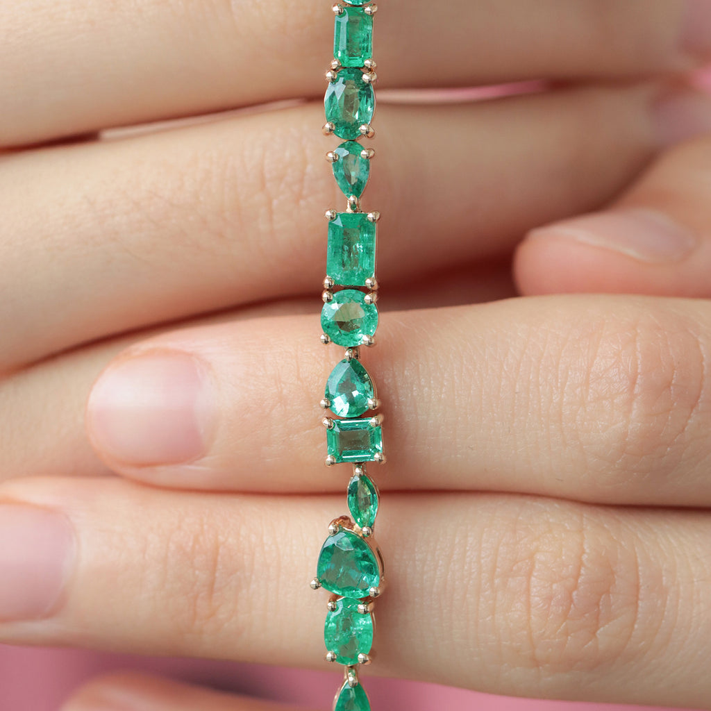 Brazalete Mint Oro Amarillo 14K con Esmeraldas.