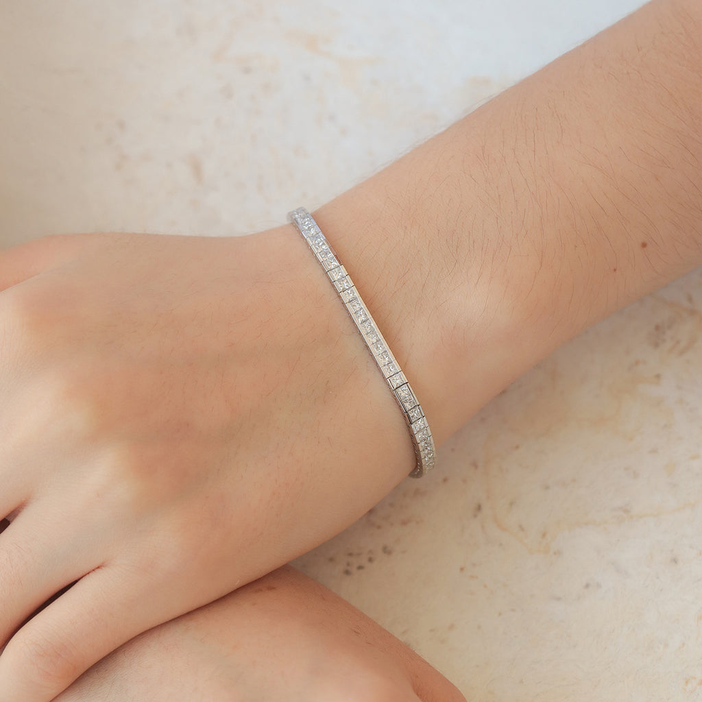 Brazalete Mosaic Prisma Quadro Oro Blanco 18K con Diamantes.