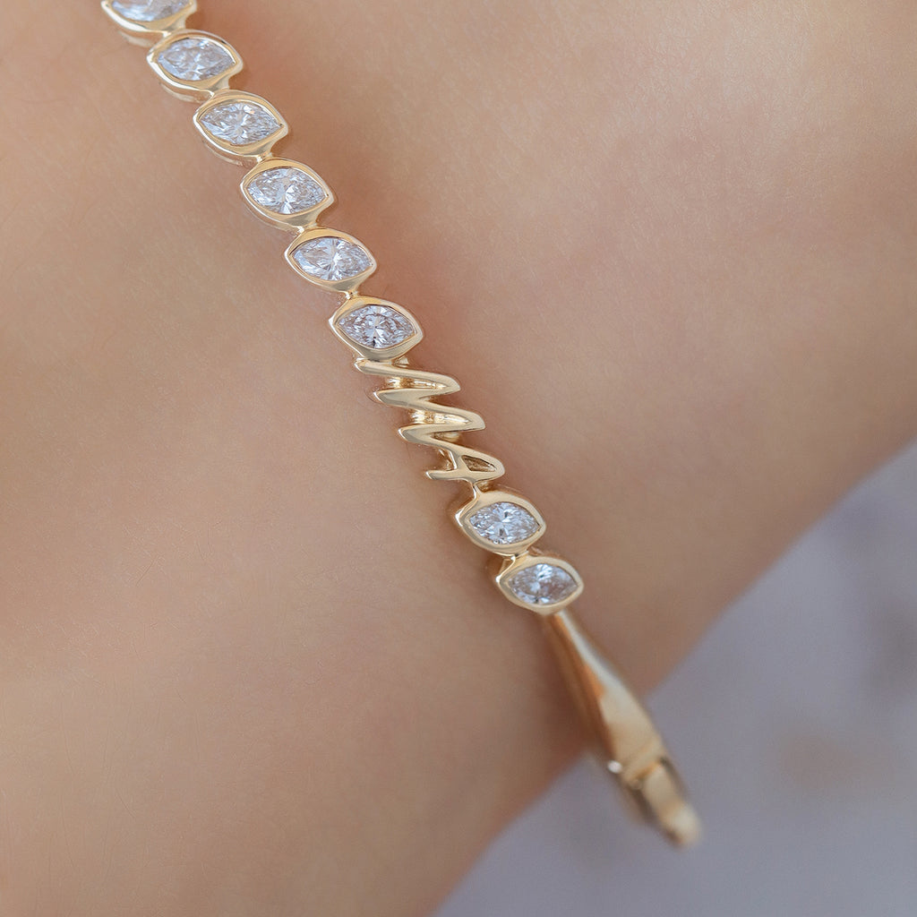 Brazalete Orion Marquise Oro Amarillo 14K con Diamantes.