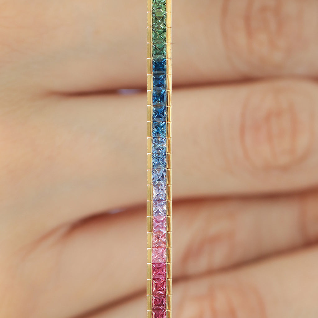 Brazalete Prismelia Oro Amarillo 18K con Zafiros.