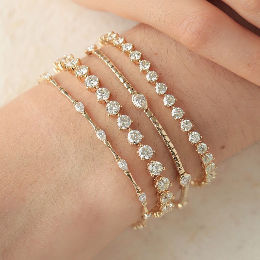 Brazalete Twiggy Oro Amarillo 14K con Diamantes.