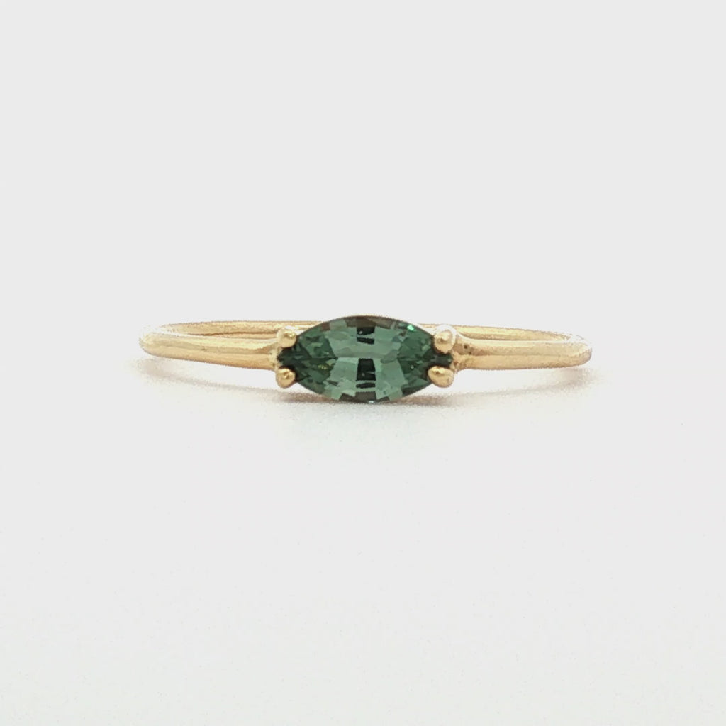 Anillos 'Lila' Oro Amarillo 14K con Zafiros, Aquamarina y Turmalina.