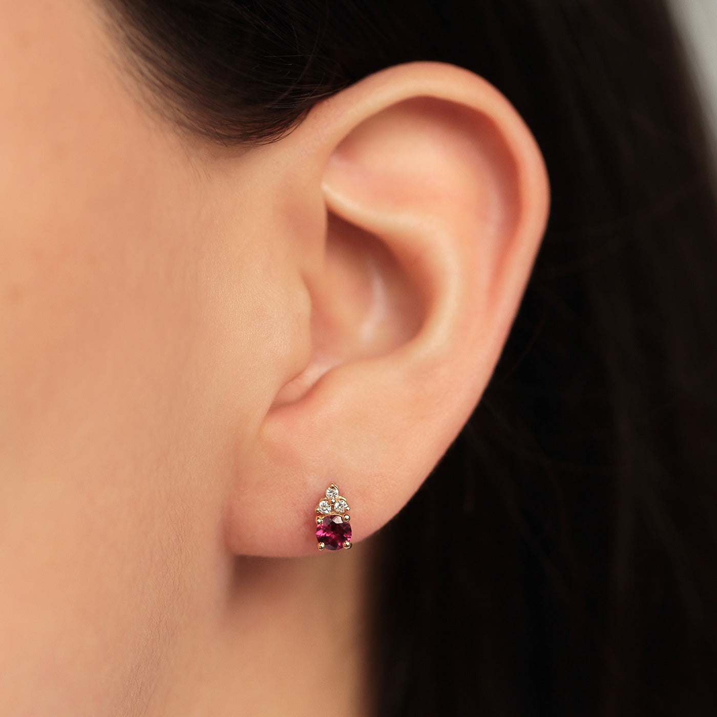 Aretes Lumeria Oro Amarillo 14K con Piedras Naturales y Diamantes.